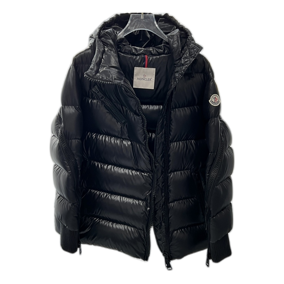 Moncler Liriope Asymmetric-Zip Hooded Down Puffer Jacket