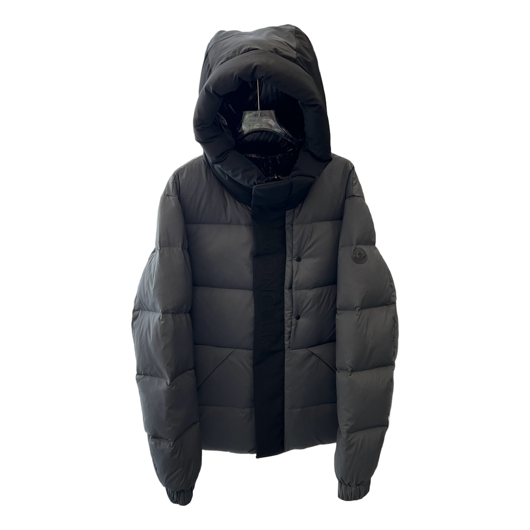 Moncler Contrast-Hood Colour-Block Down Puffer Jacket