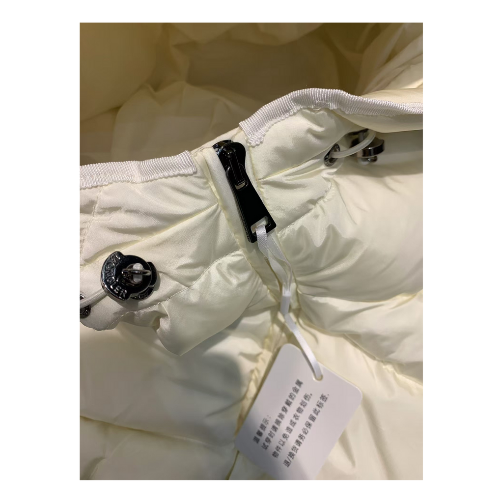 Moncler Drawstring-Hood Fitted Down Puffer Jacket