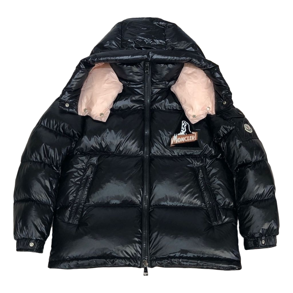 Moncler Mountain-Badge Glossy Short Down Puffer Jacket – Black