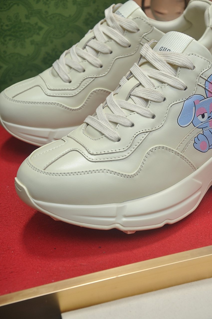Gucci Cream Graphic Sneakers