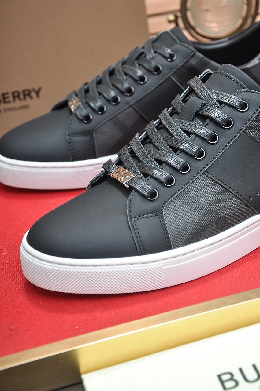 Burberry Black Check Low-Top Sneakers