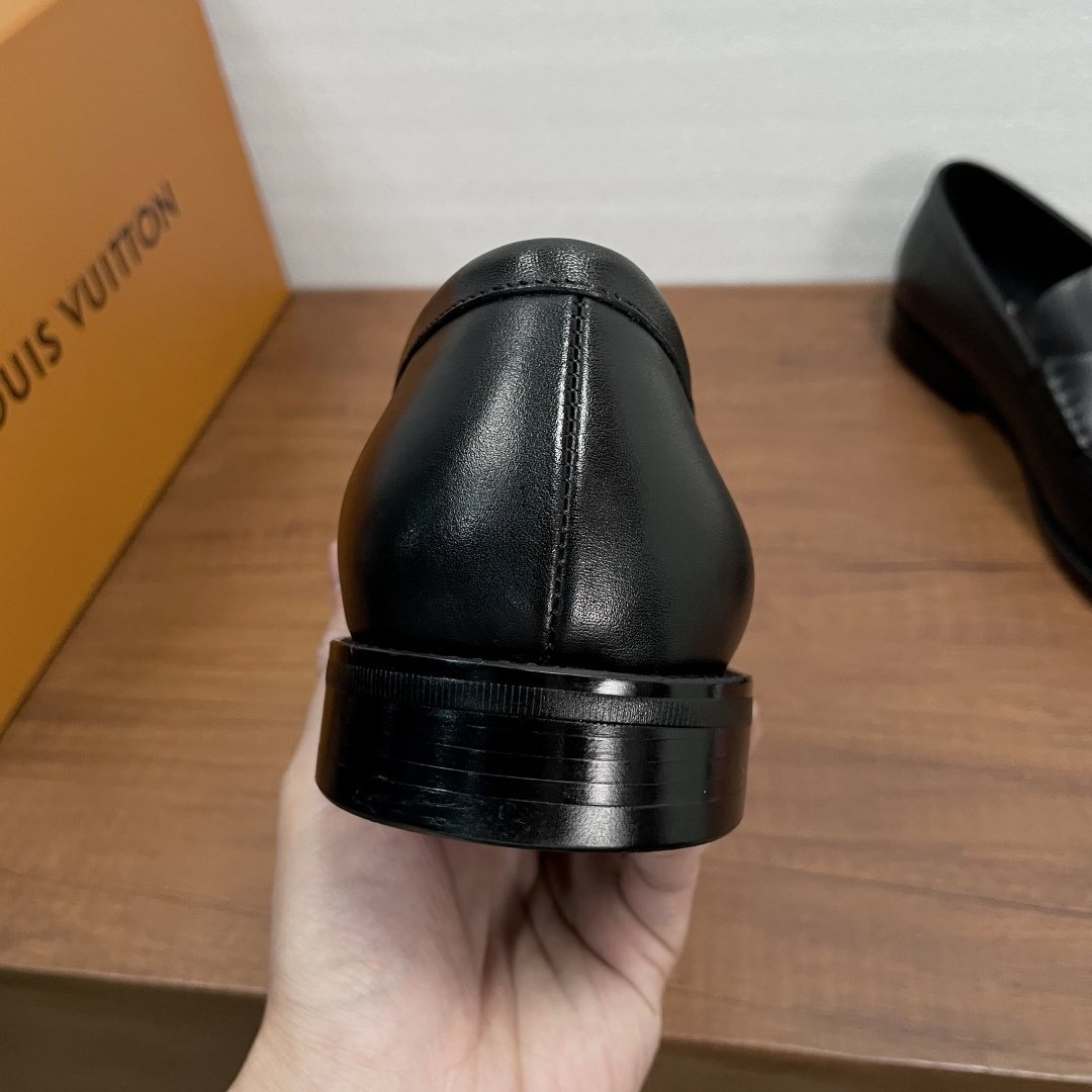 Louis Vuitton Major Black Loafers