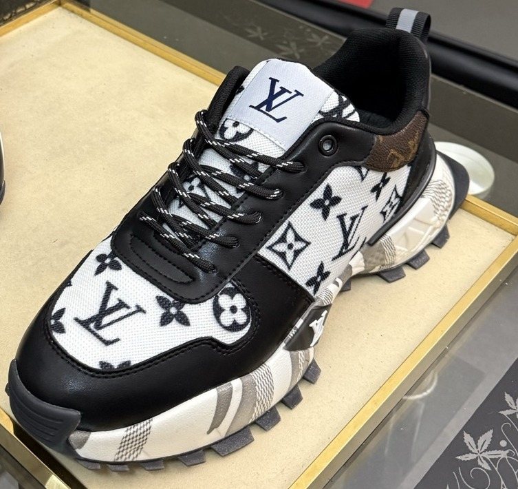 Louis Vuitton Graphic-Pattern Chunky Sneakers